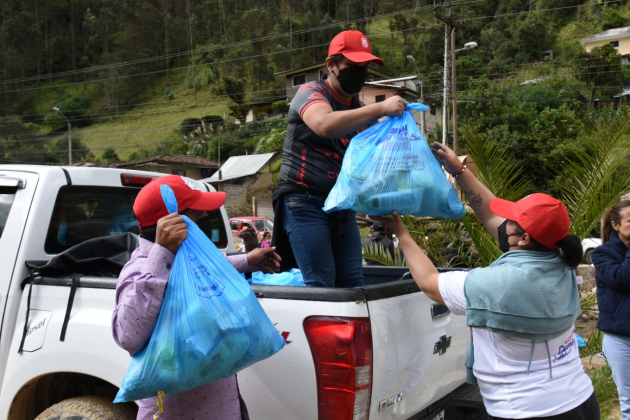 Alcaldía de Cuenca brinda apoyo permanente a los afectados por aluvión en Marianza.