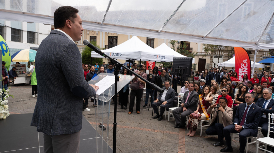 El Municipio de Cuenca y Banco del Austro realizaron el lanzamiento de SIPY, la nueva billetera electrónica que permitirá a los ciudadanos realizar pagos municipales y comerciales desde sus celulares, de forma rápida, segura y confiable.