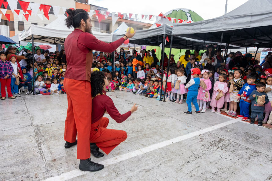 Cuenca celebra el Día del Niño con feria de derechos, recreación e inauguración de nuevo espacio infantil