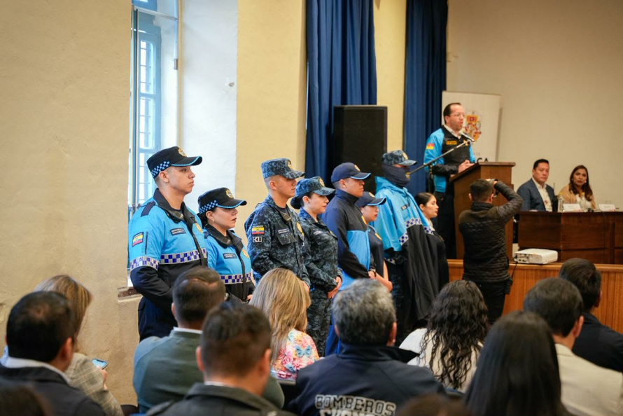 La Guardia Ciudadana de Cuenca presentó oficialmente su nueva imagen institucional para el año 2026, como parte de un proceso de evolución que responde a la transformación de la ciudad y al cumplimiento del Código Orgánico de Entidades de Seguridad Ciudadana y Orden Público (COESCOP). En este marco, la institución adopta la denominación de Cuerpo de Agentes de Control Municipal de Cuenca, en concordancia con la normativa vigente.