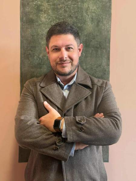 El GAD Municipal de Cuenca informa a la ciudadanía que, a partir de la fecha, José Alejandro Corral Corral asume la Dirección Municipal de Cultura, Recreación y Conocimiento, como encargado y en reemplazo de Jonathan Koupermann, quien deja el cargo por razones personales y familiares, a quien la institución expresa su agradecimiento por la valiosa gestión realizada al frente de esta dependencia.