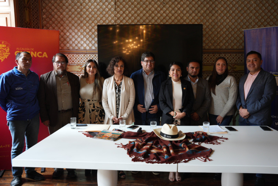 La firma de este trascendental convenio tuvo lugar en las oficinas de la Fundación Municipal Turismo para Cuenca marcó el inicio de una colaboración entre ambas entidades, destinada a potenciar el desarrollo turístico de Baños.