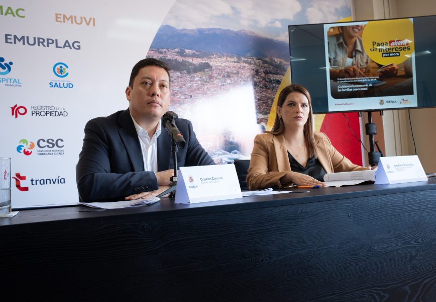   El alcalde de Cuenca, Cristian Zamora, anunció hoy, lunes 29 de enero de 2024, en rueda de prensa, que los ciudadanos ahora tienen la posibilidad de acogerse a la condonación de intereses, multas y recargos derivados de diversos tributo