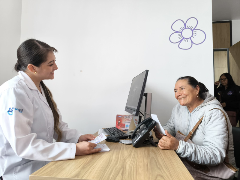 La Alcaldía de Cuenca, a través de la Dirección General de Desarrollo Social y Productivo, en articulación con la Fundación Municipal de la Mujer y el Niño de Cuenca – Hospital Municipal, inauguró una nueva sala de salud sexual “Sana y Segura” en el Hospital Municipal de El Valle, con el objetivo de ampliar el acceso de la ciudadanía a servicios de promoción, prevención y atención en salud sexual y reproductiva.