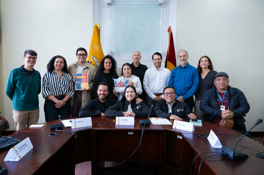 Cuenca fortalece su apuesta por construir espacios públicos más seguros, inclusivos y pensados para los jóvenes, a través del programa global Ciudades Sanas y Seguras, del que forma parte desde 2023 con el financiamiento de Fundación Botnar.