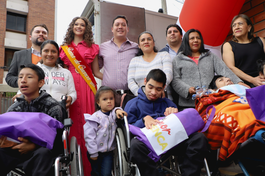 Donaciones de pañales, kits para bebes y comida para mascotas serán entregadas en hospitales y fundaciones.