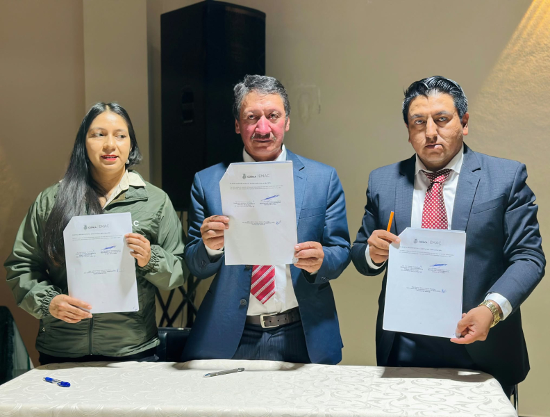 Cumbe conmemoró sus 174 años de parroquialización con una sesión solemne que reunió a autoridades y habitantes de esta localidad, reconocida como la “parroquia de la cascarita” y por su tradición ganadera y agrícola. En este marco, el Municipio de Cuenca informó que mantiene una inversión ejecutada de USD 1.802.865,03 en la parroquia, destinada a mantenimiento vial, saneamiento, atención a adultos mayores, desarrollo productivo, cultura y otros programas. 