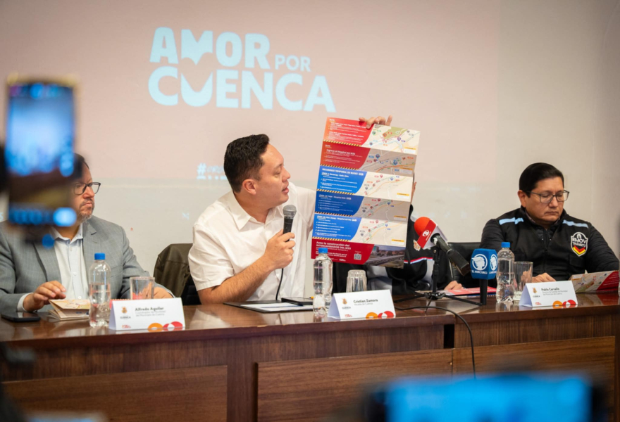 La Alcaldía de Cuenca a través de la Dirección de Gestión de Movilidad, presentó el Plan de Desvíos por la construcción del intercambiador en la vía Cuenca-Azogues, sector Monay, una obra del Ministerio de Transporte y Obras Públicas (MTOP).