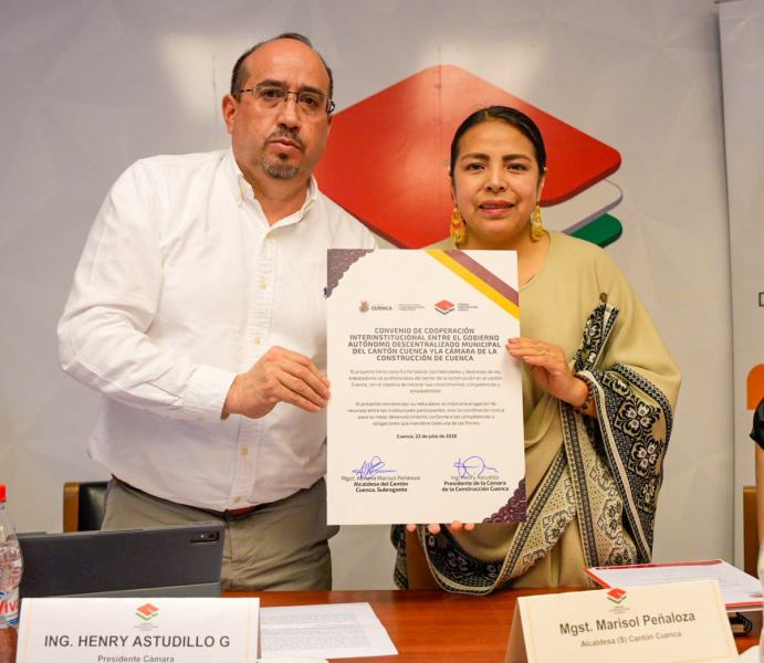 El Gobierno Autónomo Descentralizado Municipal de Cuenca y la Cámara de la Construcción de Cuenca suscribieron un Convenio de Cooperación Interinstitucional que permitirá fortalecer los procesos de capacitación, formación técnica y certificación de competencias dirigidos a trabajadores del sector de la construcción, a través de la Casa Obrera de la dirección de Desarrollo Social y Productivo.