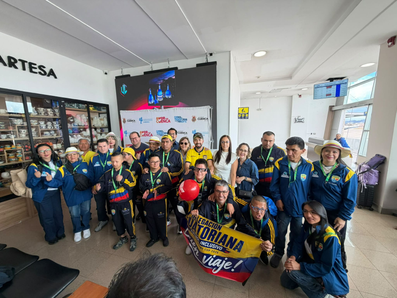 Cuenca despidió a la delegación ecuatoriana que representará al país en la Genuine Cup Houston 2026
