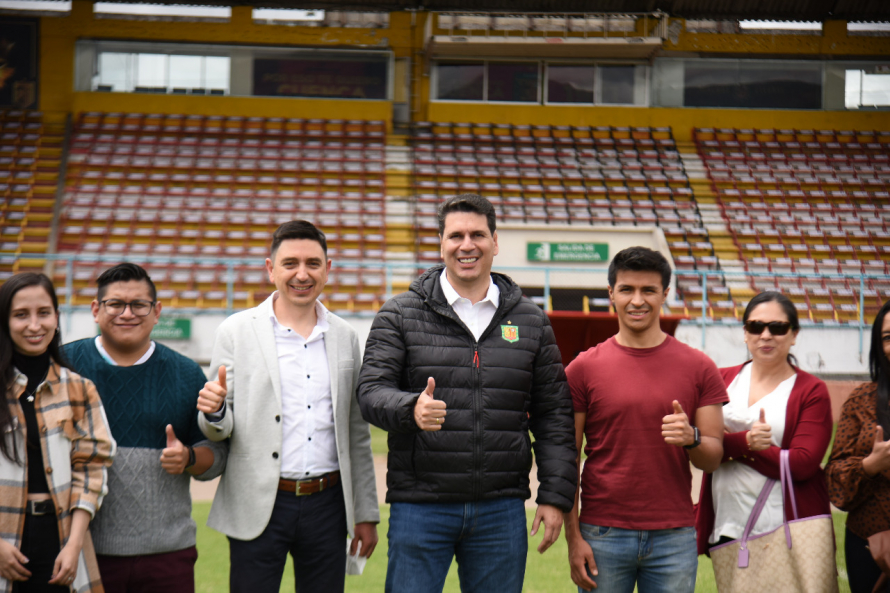 Municipio presenta innovador proyecto para reconstrucción total de estadio Alejandro Serrano 