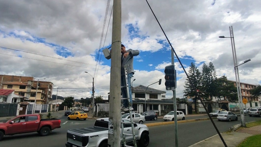 La DGM monitorea semanalmente el tráfico vehicular de Cuenca