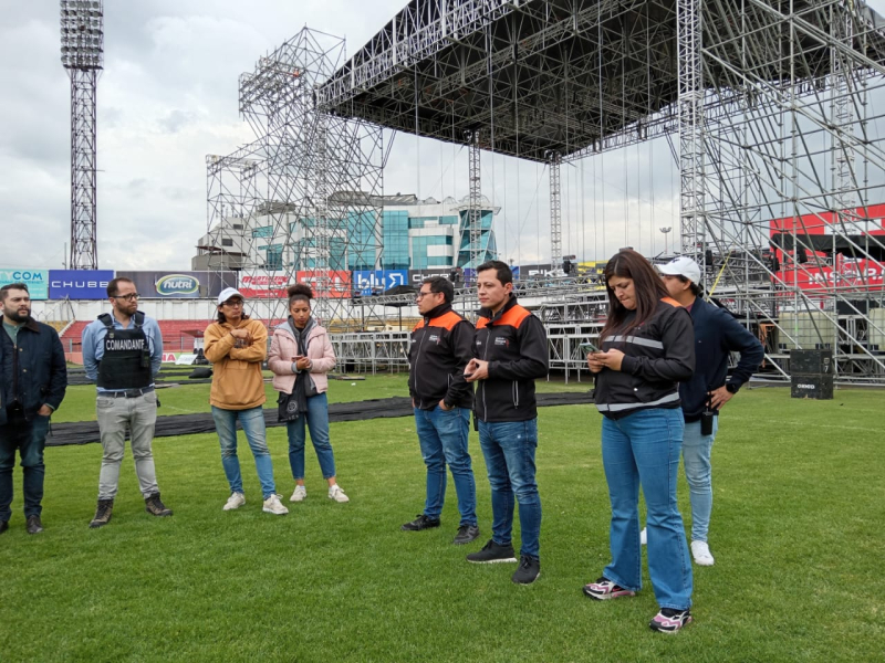 Bajo la coordinación de la Dirección de Gestión de Riesgos, la Corporación Municipal, con el acompañamiento de los concejales de Cuenca Jenny Bermeo y José Fajardo, llevaron a cabo un recorrido técnico y de seguridad  a los principales escenarios, donde se realizarán las presentaciones artísticas nacionales e internacionales por las fiestas de Independencia de Cuenca.