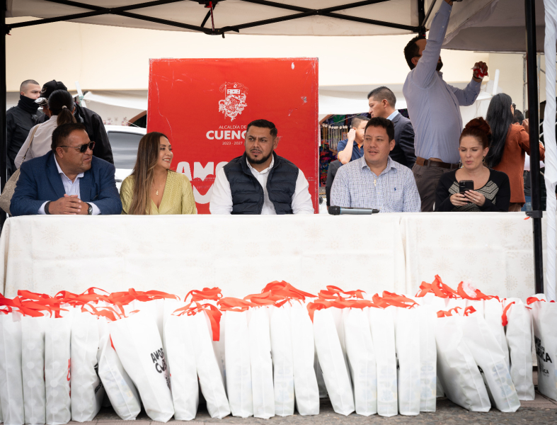Alcaldía de Cuenca continúa con entrega de leche recaudada en concierto internacional