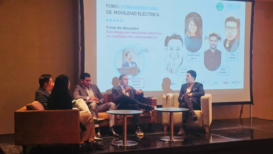 Farmasol y la Dirección de Movilidad participan en el Foro Latinoamericano de Movilidad Eléctrica 2024.