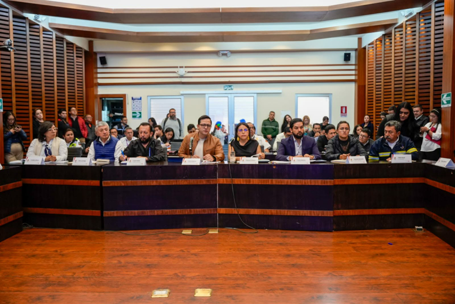 En sesión del Comité de Operaciones de Emergencia (COE) Cantonal, presidido por la alcaldesa subrogante, Marisol Peñaloza, se activaron los mecanismos de prevención, monitoreo y respuesta ante la presencia del fenómeno de El Niño y la declaratoria de alerta roja.