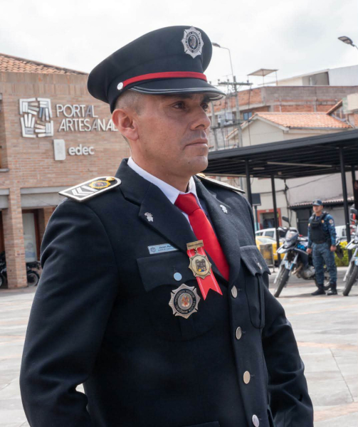 La Guardia Ciudadana de Cuenca conmemora con orgullo sus 25 años de vida institucional, consolidándose como un pilar fundamental en el mantenimiento del orden, el control y la seguridad en la ciudad.
