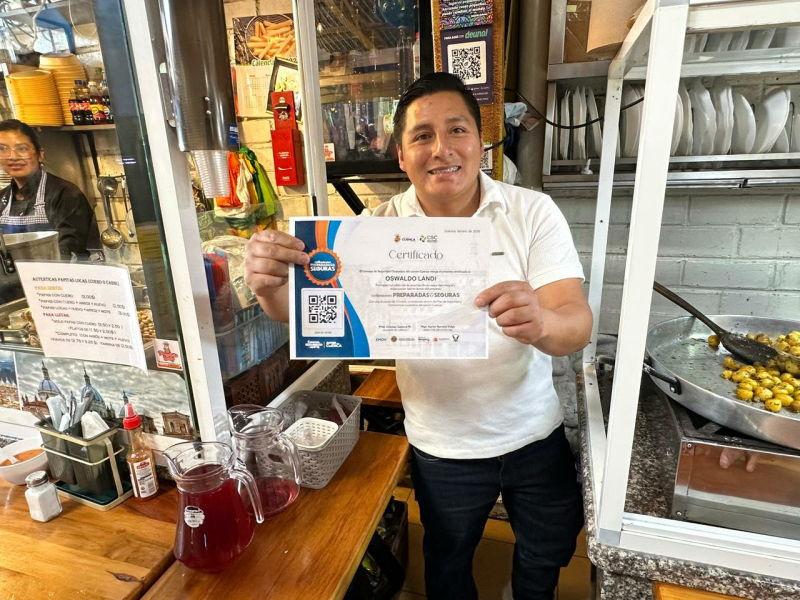 El Mercado 27 de Febrero celebró 36 años de historia, trabajo y reactivación económica con respaldo municipal