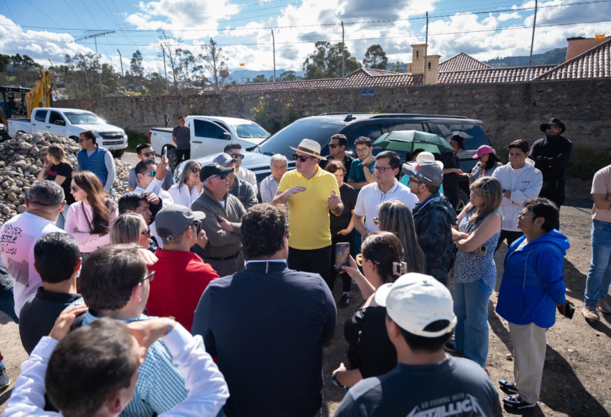El Municipio de Cuenca, a través de la Dirección General de Gestión de Riesgos, socializó las acciones implementadas frente al deslizamiento ocurrido en el sector de la calle Cultura El Inga, parroquia Machángara (Chaullabamba).