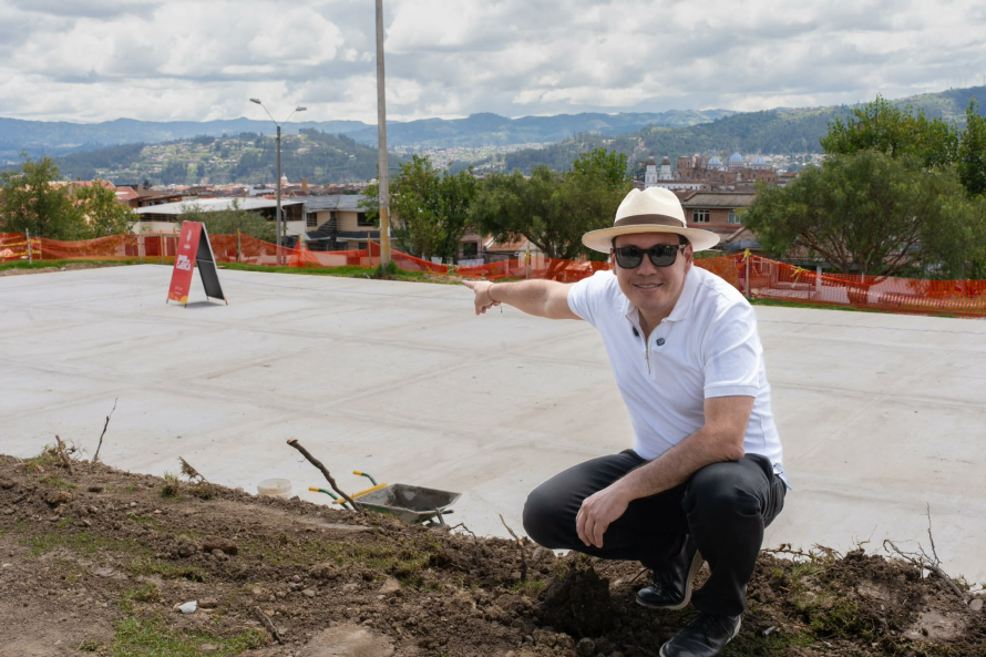 La Empresa Pública Municipal de Aseo de Cuenca -EMAC EP avanza con la ejecución de los contratos para la readecuación y reconstrucción de los parques: Las Américas, Quetzal y Jaime Roldós, con una inversión conjunta de USD 328.813,20, como parte del Plan de Readecuación y Reconstrucción de Parques 2025.