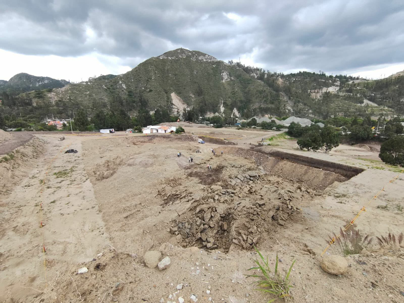 ETAPA EP informa a la ciudadanía que se cumplió con éxito el cierre temporal de vías en el sector Guangarcucho, como parte de los trabajos técnicos programados en conjunto por la empresa Hidalgo&Hidalgo y ETAPA EP para la construcción de la Planta de Tratamiento de Aguas Residuales Guangarcucho (PTAR-G), una obra estratégica para el cuidado del ambiente y la salud de Cuenca.