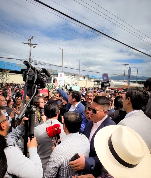 Cuencanos protestaron ante intención de crear fideicomiso para los recursos de empresas eléctricas