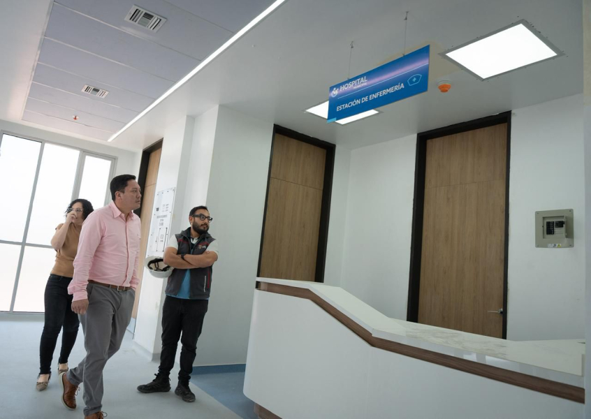 El Dr. Cristian Zamora realizó  una visita técnica al Hospital Municipal del Valle, una obra estratégica y de alto impacto social que transformará el acceso a la salud para miles de familias del sector rural y urbano del cantón.