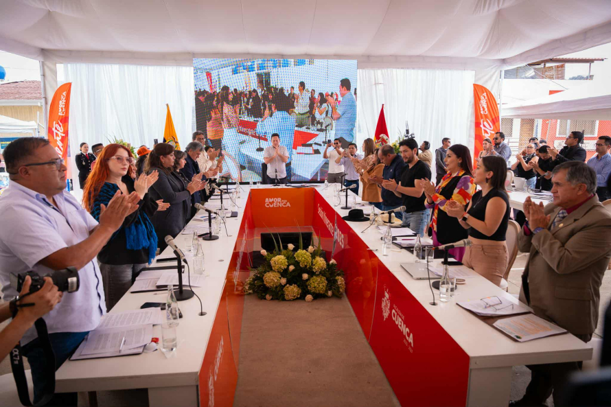 El Concejo Cantonal de Cuenca llevó a cabo una sesión histórica en la parroquia rural de Chaucha, marcando la primera vez que esta comunidad acoge una reunión oficial del cuerpo legislativo municipal.