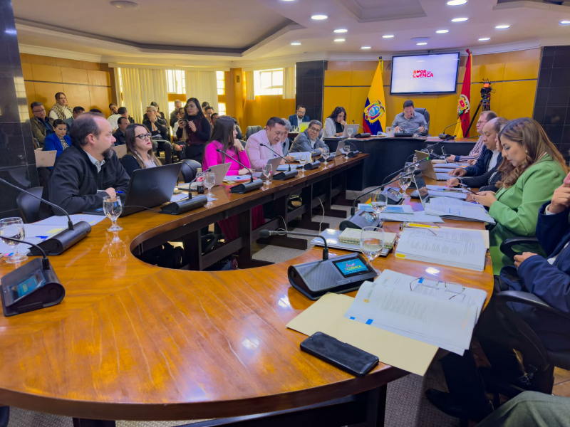 El Concejo Cantonal de Cuenca aprobó la reforma a la ordenanza que regula el uso, gestión y aprovechamiento del suelo urbano y rural con el objetivo de garantizar la plena alineación del Plan de Desarrollo y Ordenamiento Territorial (PDOT) con el Plan Nacional de Desarrollo 2025-2029, “Ecuador no se detiene”.